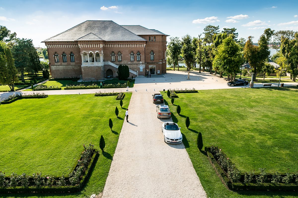 921304_624158340954163_388781610_o